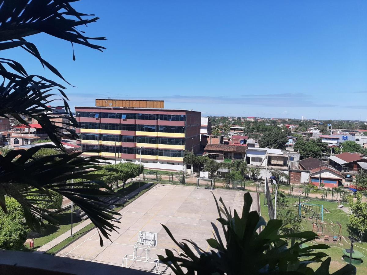 Hotel Hospedaje El Emperador à Pucallpa Extérieur photo