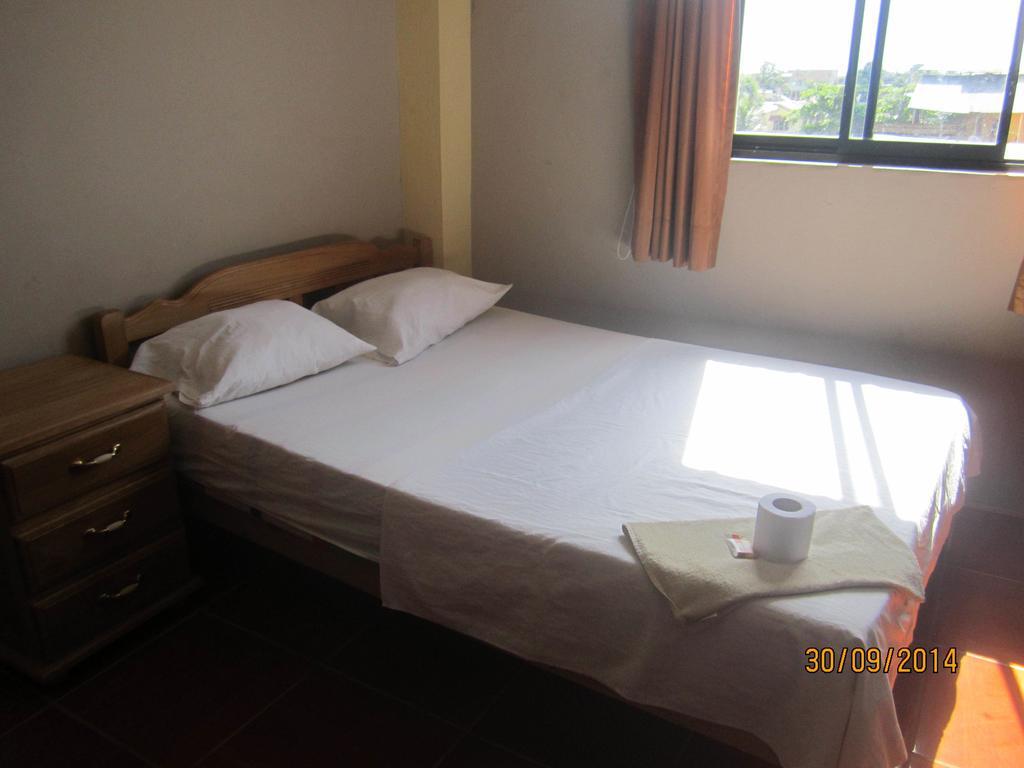 Hotel Hospedaje El Emperador à Pucallpa Chambre photo