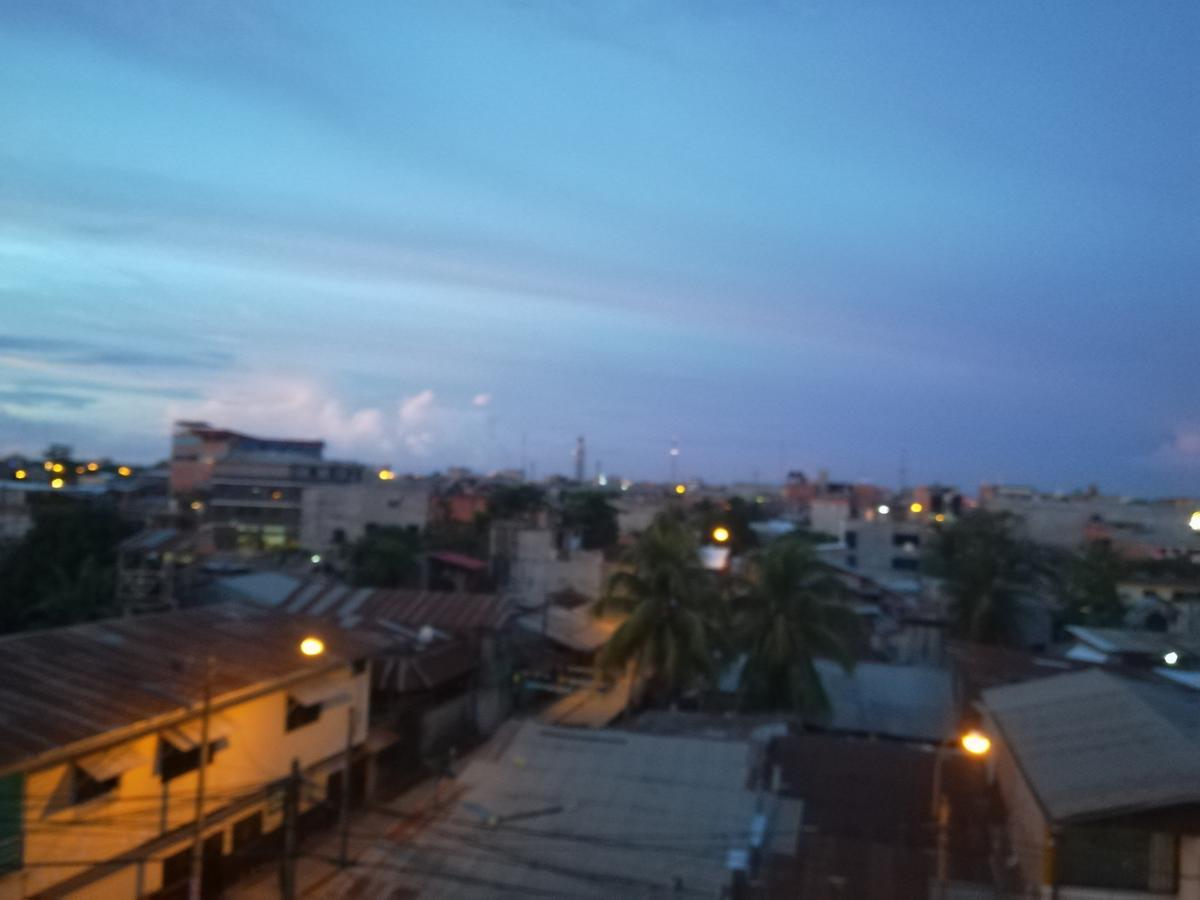 Hotel Hospedaje El Emperador à Pucallpa Extérieur photo