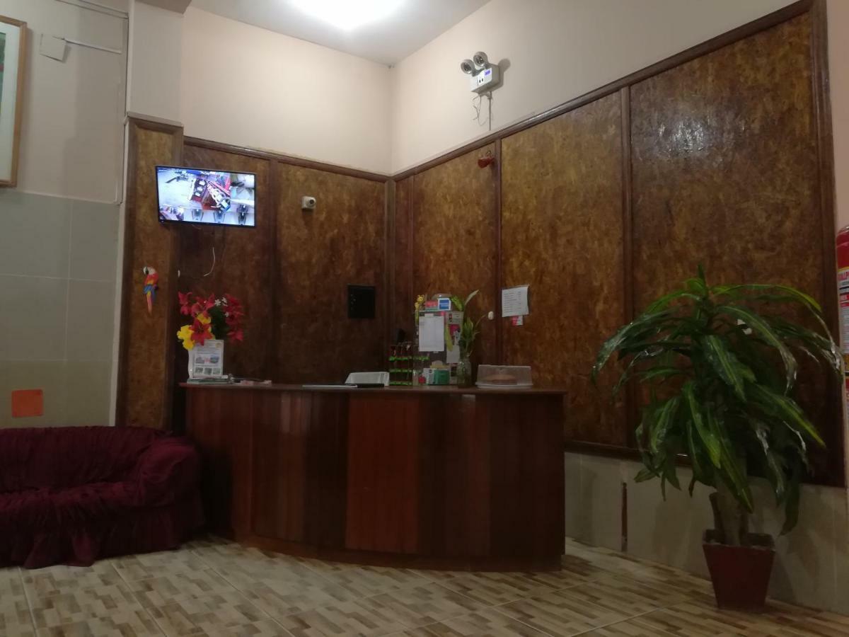 Hotel Hospedaje El Emperador à Pucallpa Extérieur photo